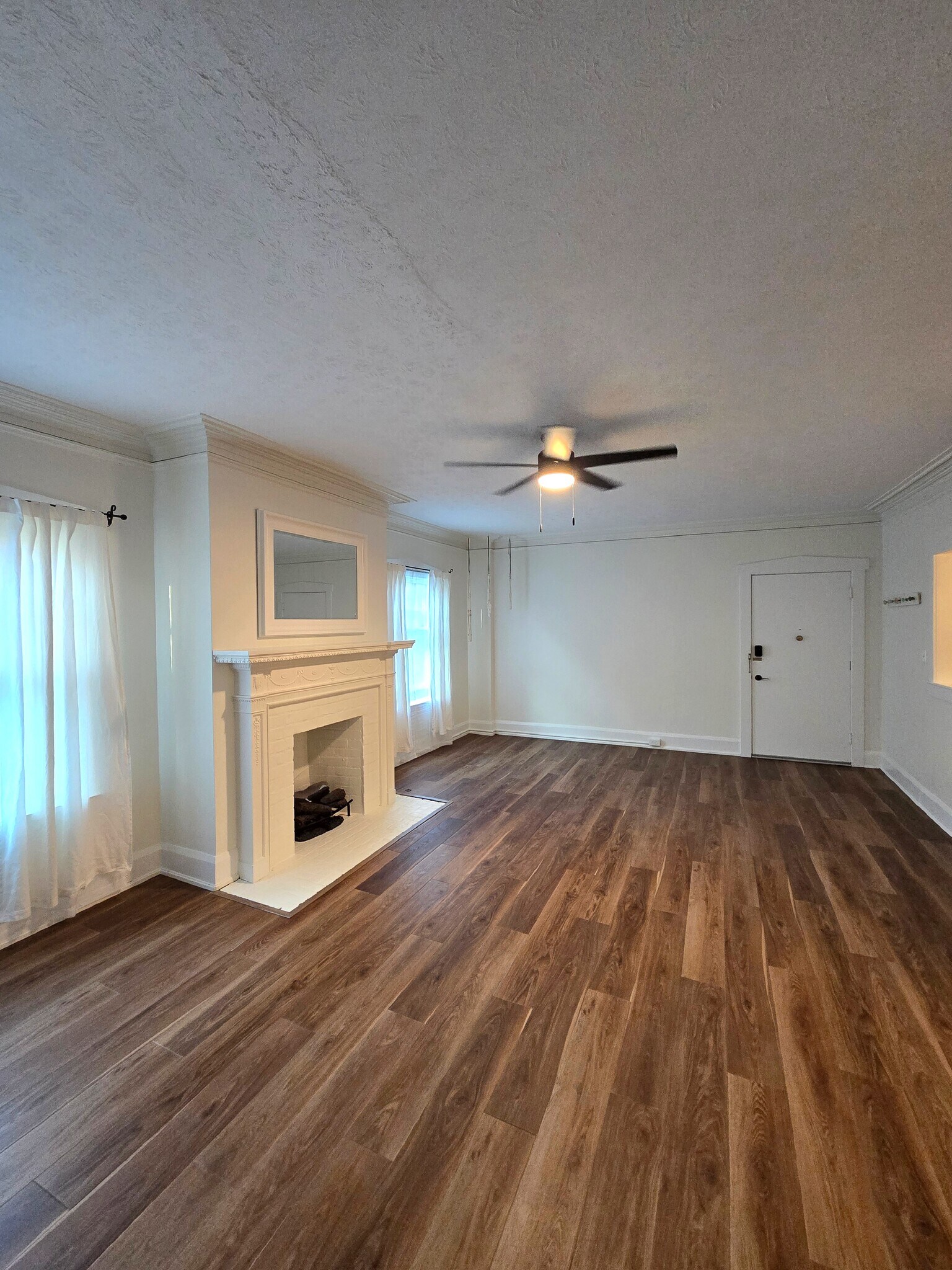 Building Photo - 2472 Overlook Rd