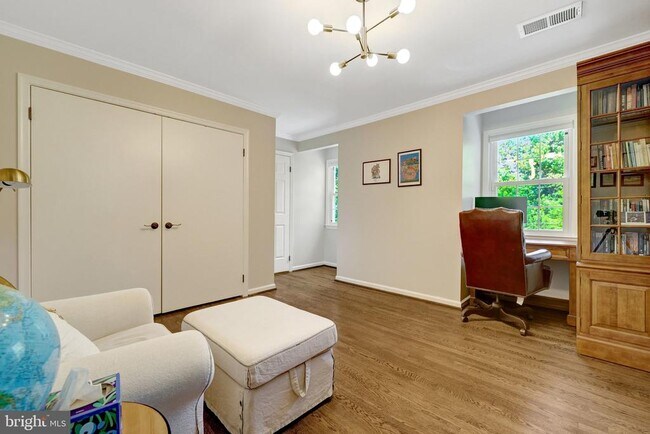 Building Photo - 7845 Old Dominion Dr