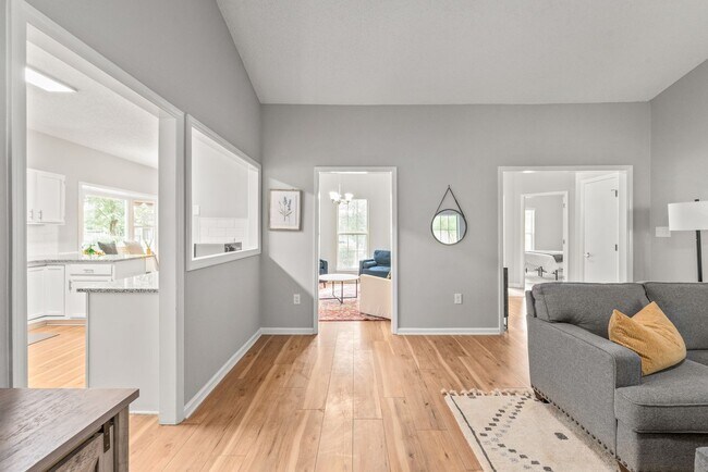 Building Photo - Beautifully Remodeled 4BR Ranch in Matthews