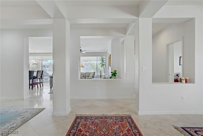 Building Photo - 10505 Bambola Pl