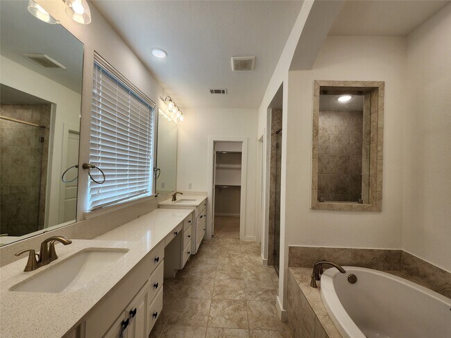 Building Photo - 23623 Bottlebrush Terrace Trl