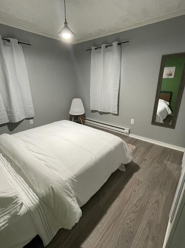 Building Photo - 127 Clearfield St