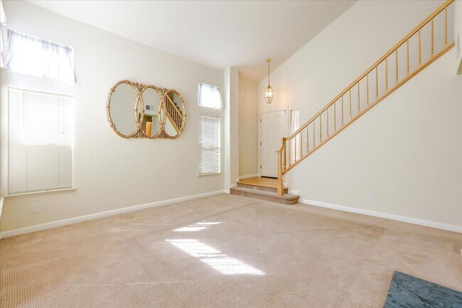 Building Photo - Seven Springs Home