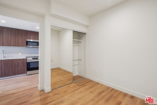 Building Photo - 10431 Santa Monica Blvd