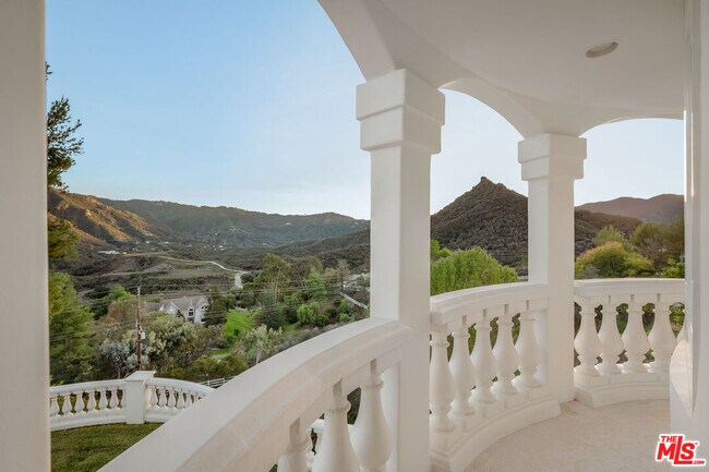 Building Photo - 25665 Mulholland Hwy