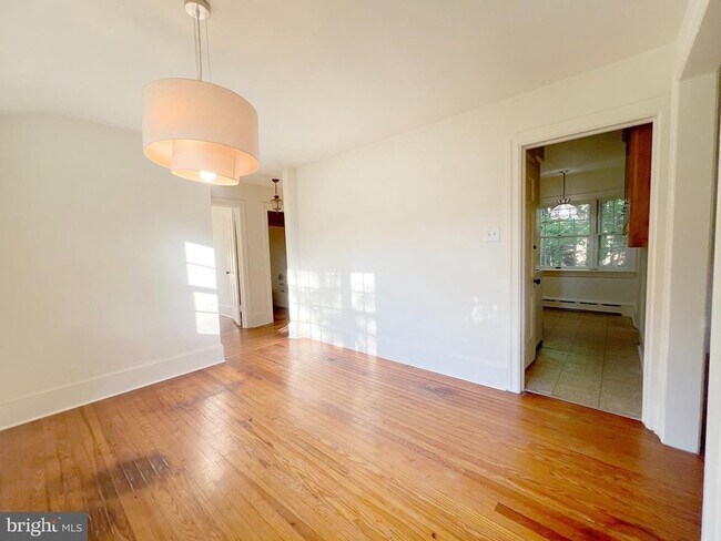 Building Photo - 51 Elfman Dr
