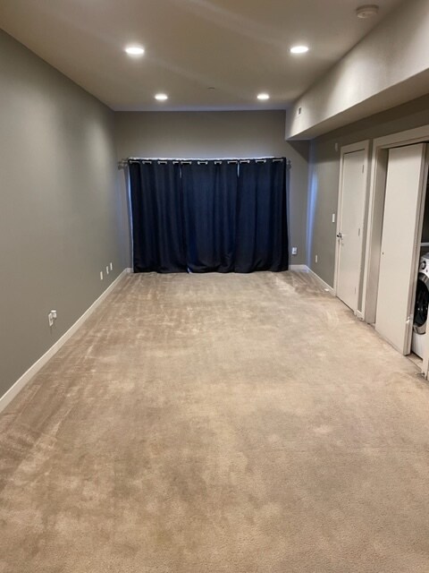 Building Photo - 725 S 200 W