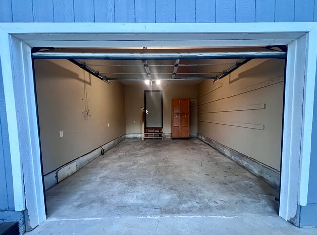 Building Photo - 1322 Chestnut St