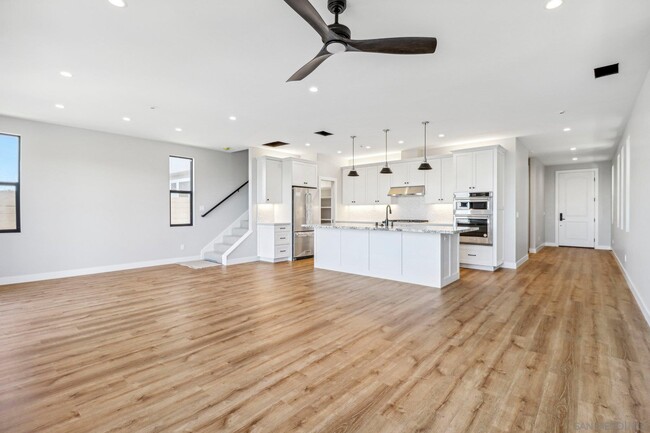 Building Photo - 2948 Copley Ave