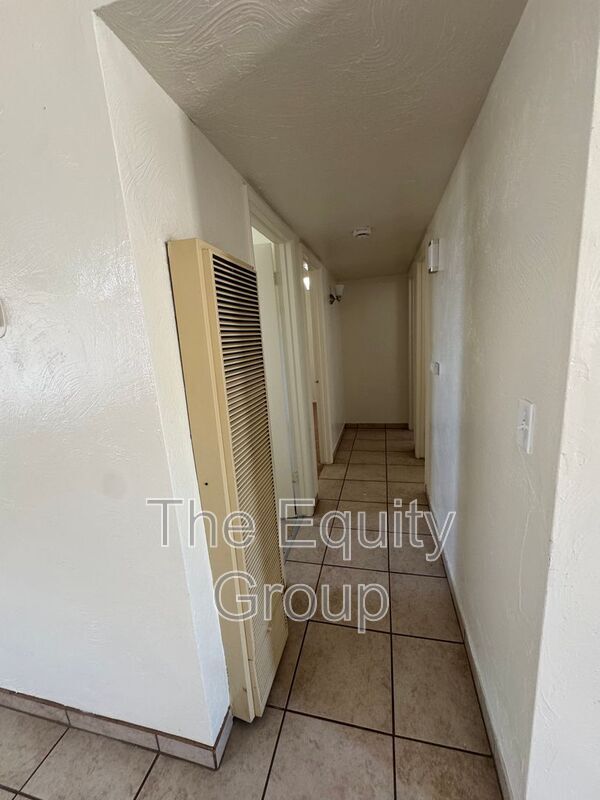 Building Photo - 5316 Avenue 280