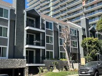 Building Photo - 1247 Stoner Ave