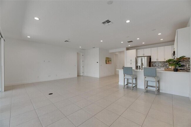 Building Photo - 4915 Sienna Isles Ave