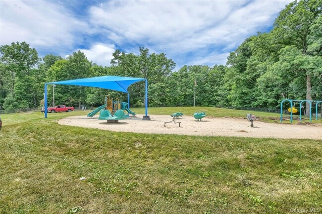 Building Photo - 4 Cliffside Ct