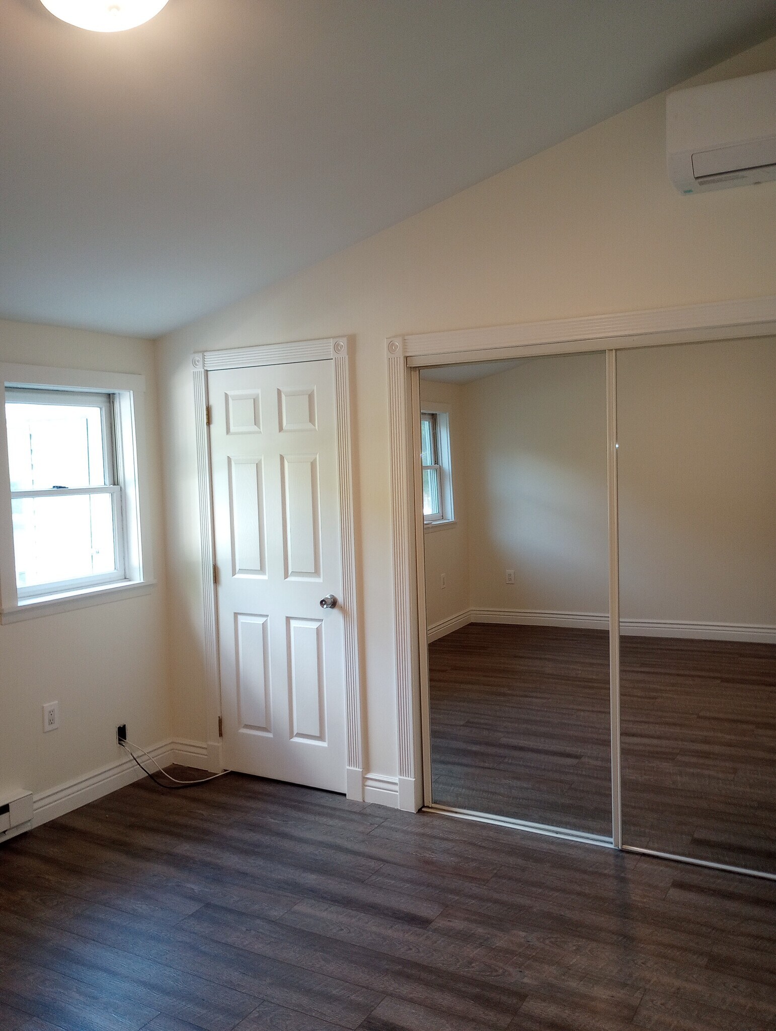 Building Photo - 380 W Rose Tree Rd