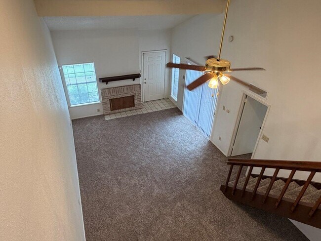 Building Photo - 11983 Bob White Dr