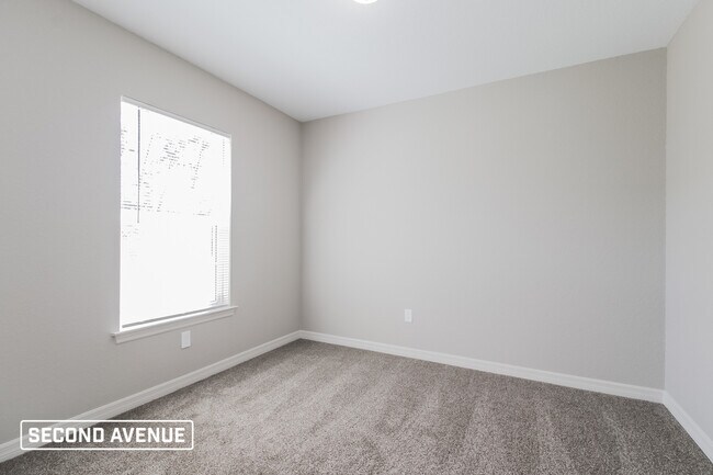 Building Photo - 4535 SW 155th Place Rd