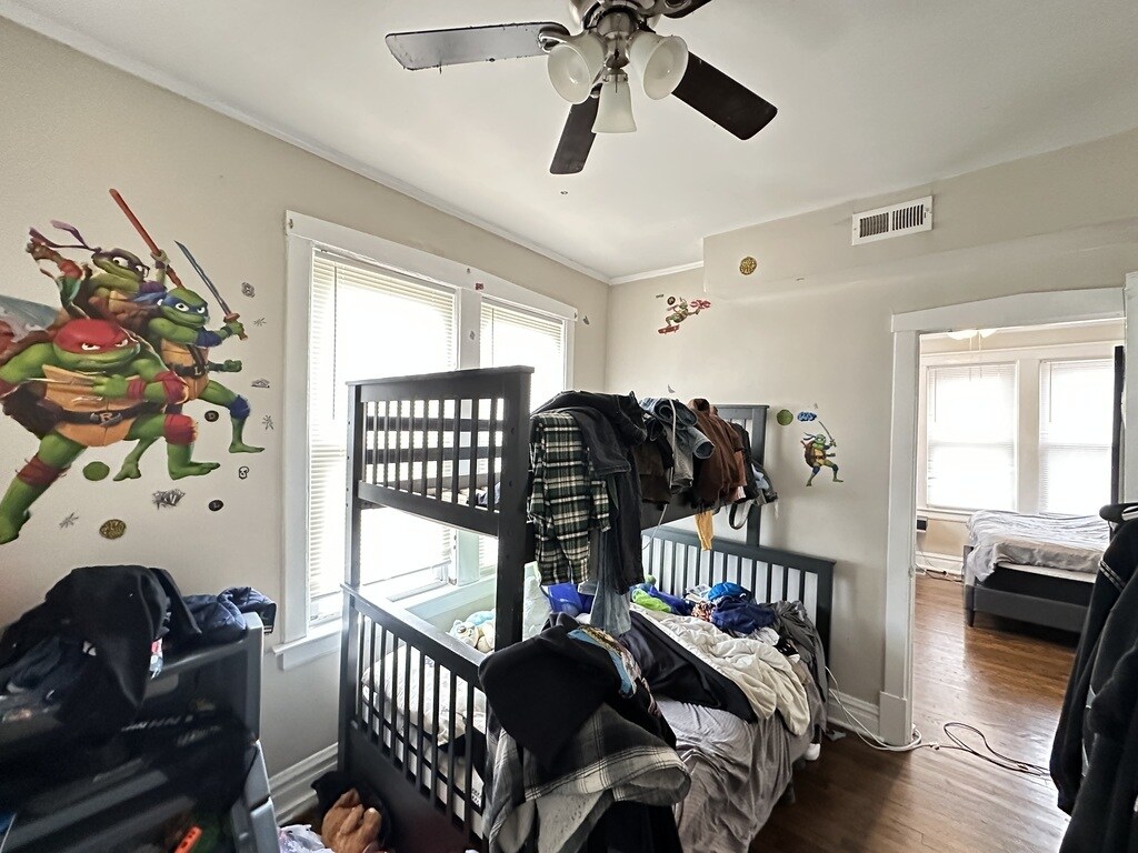 Building Photo - 3538 W Grace St