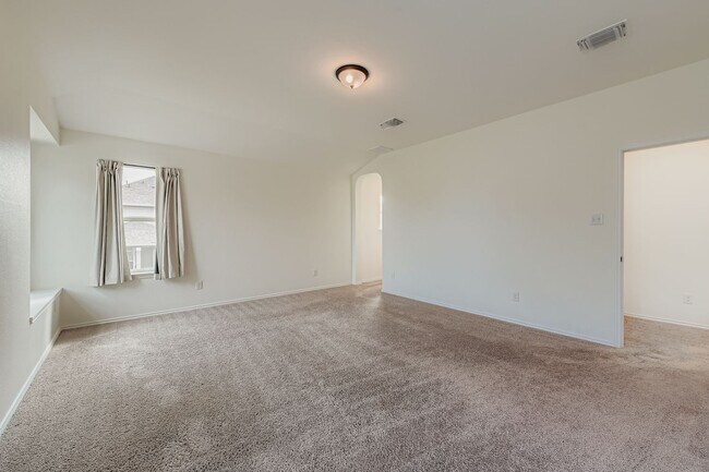 Building Photo - 716 Madalin Rue Ct