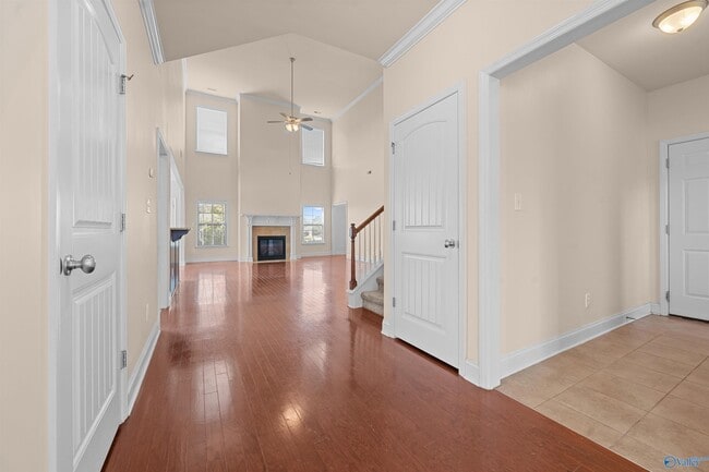 Building Photo - 107 Autumn Haven Ln