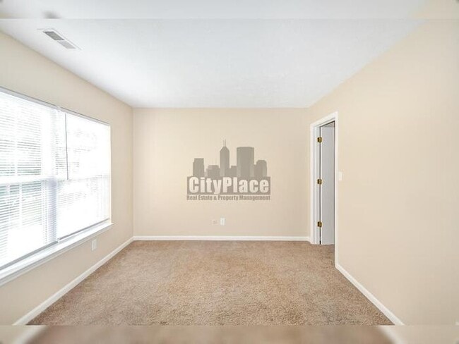 Building Photo - 4324 Blue Spruce Ct