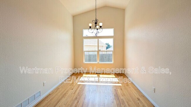 Building Photo - 5120 Finadene Ct