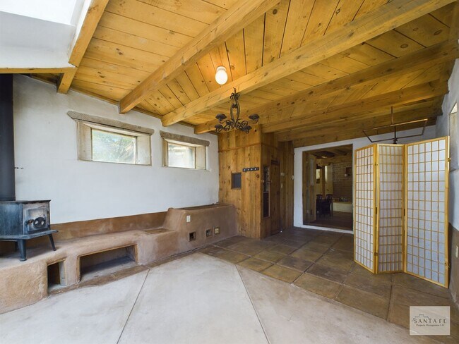 Building Photo - Green Gorge