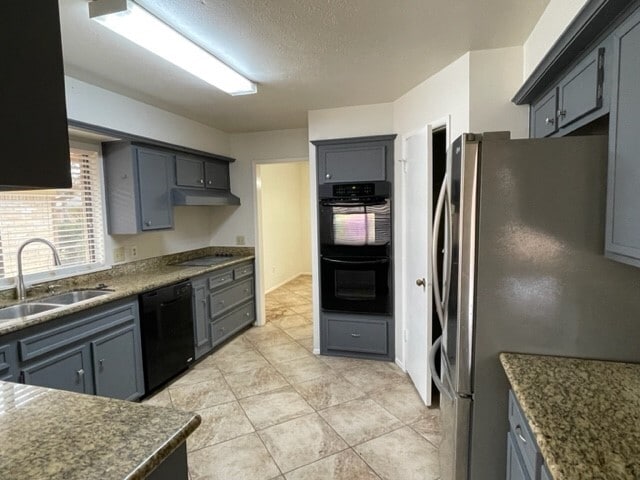 Building Photo - 3003 Planters St