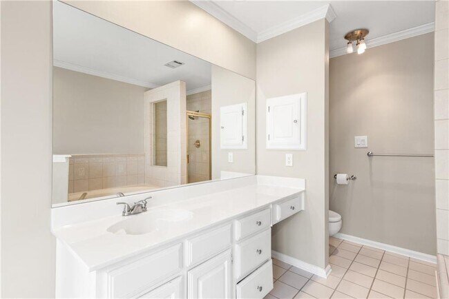 Building Photo - 12080 Greenmont Walk