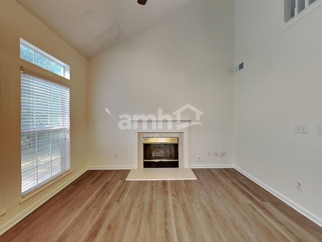 Building Photo - 8922 Tendring Ct