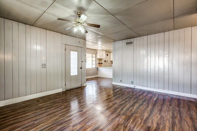 Building Photo - Available for Lease!! Live in a unique piece of Stillwater history!