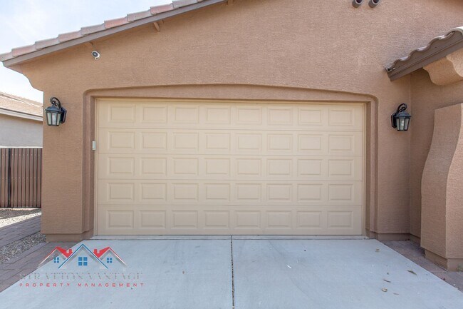 Building Photo - 4BR 2BA - Resort-Style Living in Ironwood Crossing – Heated Pool, Designer Finishes & Flexible Li...