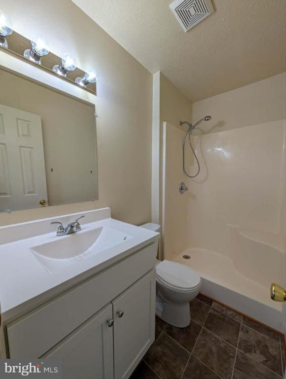 Building Photo - 105 Equestrian Dr