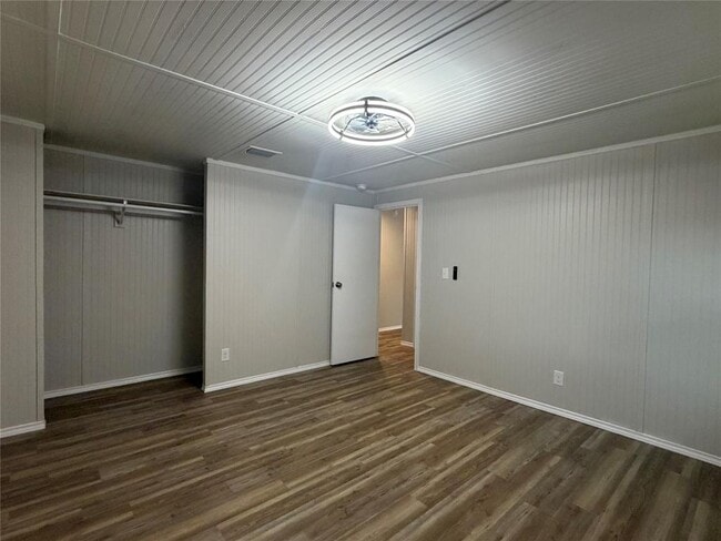 Building Photo - 21475 Coyote Trail