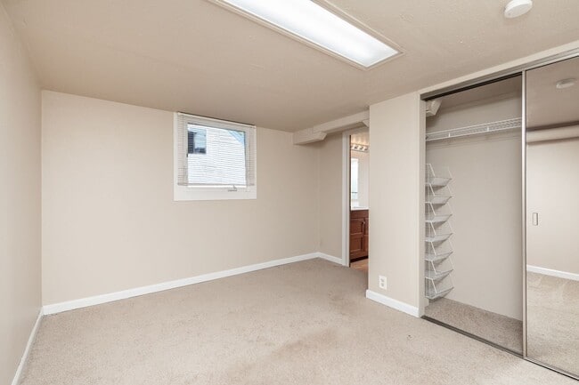 Building Photo - Updated 3 Bedroom Northgate Home with Atta...