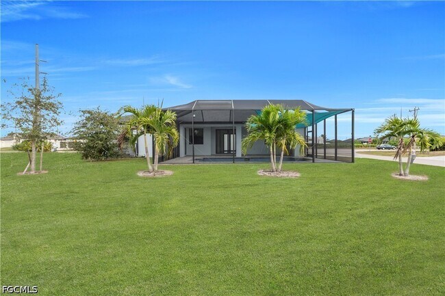 Building Photo - 24 Chiquita Blvd S