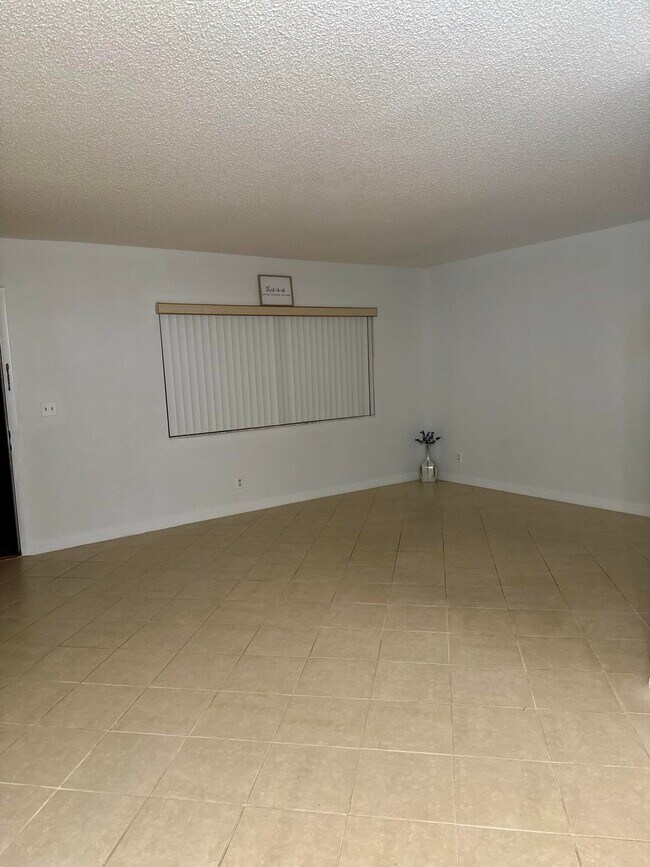 Building Photo - 2100 Springdale Blvd