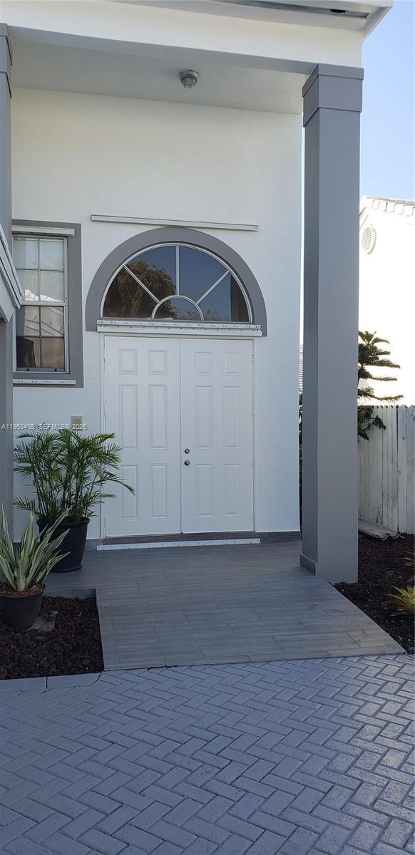 Building Photo - 11242 SW 62nd Ln