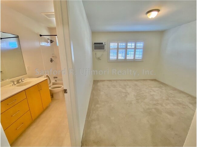 Building Photo - uku3505