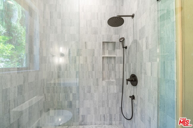 Building Photo - 12001 Crest Ct