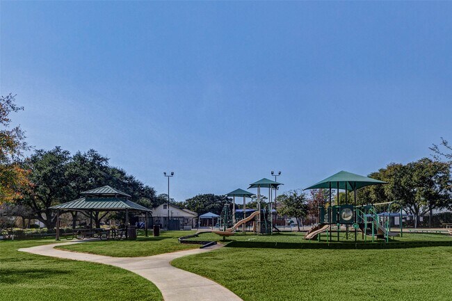 Building Photo - 21602 Park Downe Ln