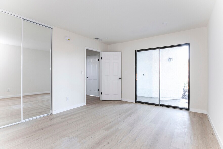 Building Photo - 11444 Odessa Ave