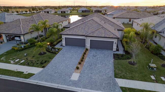 Building Photo - 5512 Sapphire Stone Cv