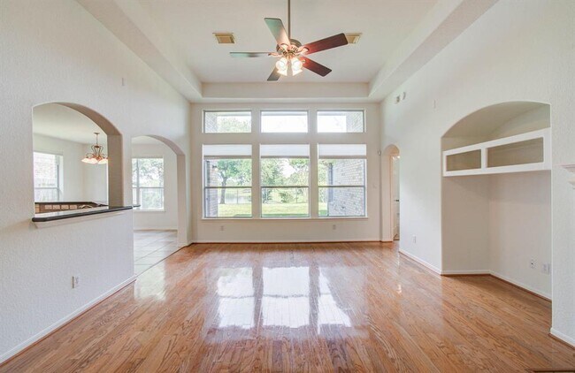 Building Photo - 4106 Angel Springs Dr