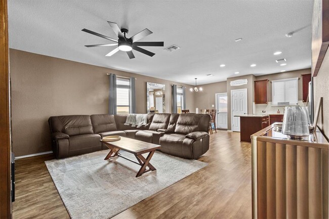 Building Photo - 5205 Cressler Ln