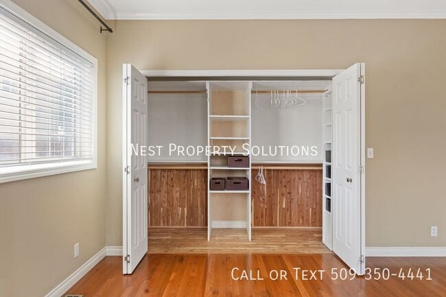 Building Photo - 318 E Tanglewood Dr
