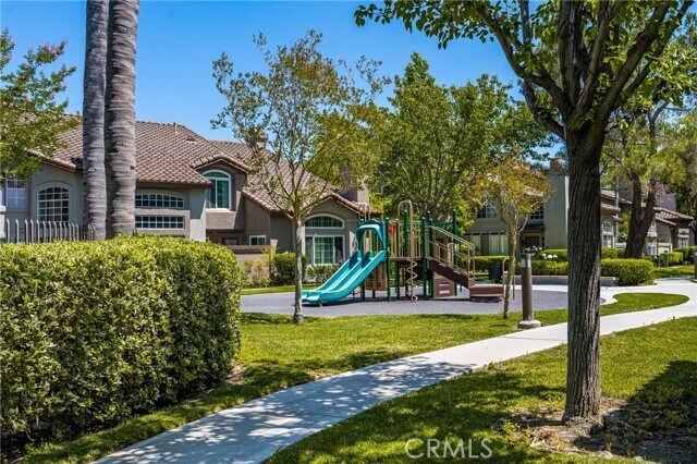 Building Photo - 54 Tamarac Pl