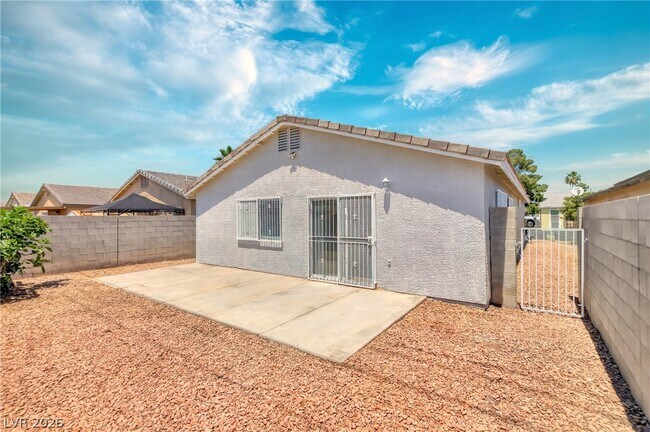 Building Photo - 5683 Halvern Ave