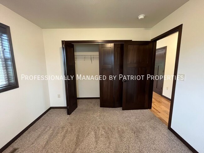 Building Photo - 245 Alyssa St