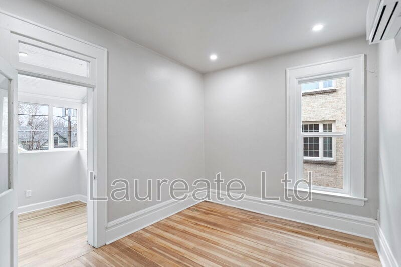 Building Photo - 1058 Pearl St