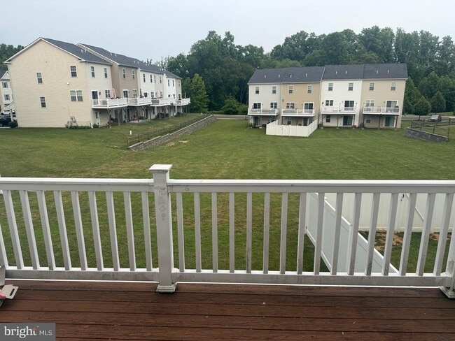 Building Photo - 141 Graystone Dr